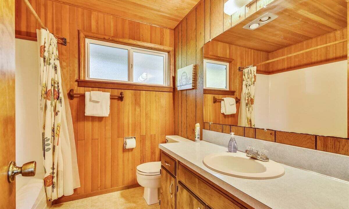 Photo of Bathroom in Arch Cape