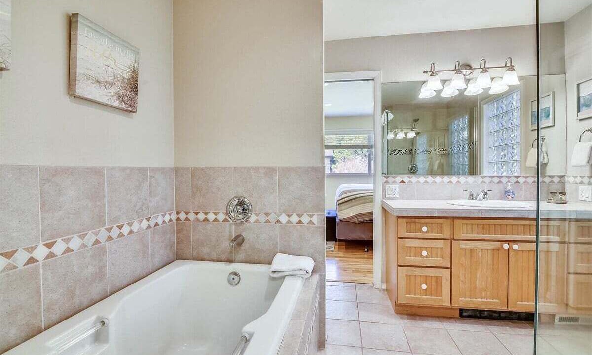 Photo of Bathroom in Tolovana Park