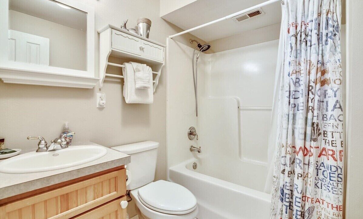 Photo of Bathroom in Tolovana Park