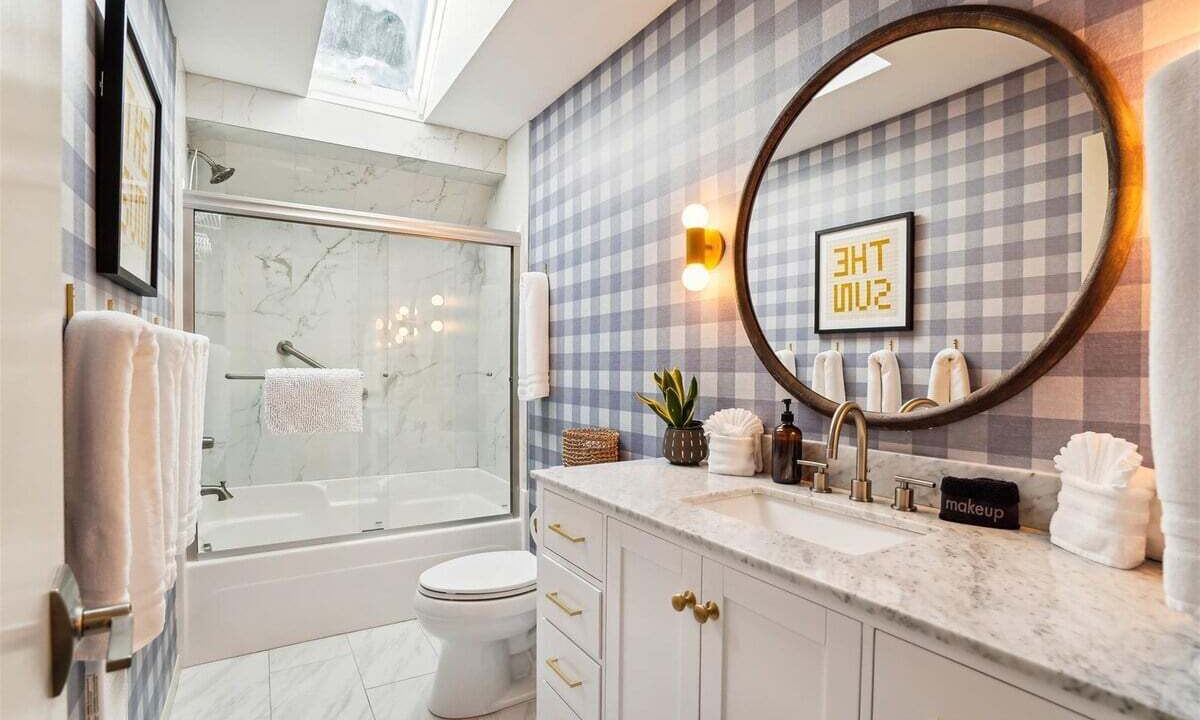 Photo of Bathroom in Downtown Cannon Beach