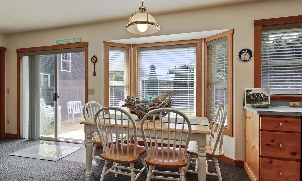 Photo of Others in Downtown Cannon Beach