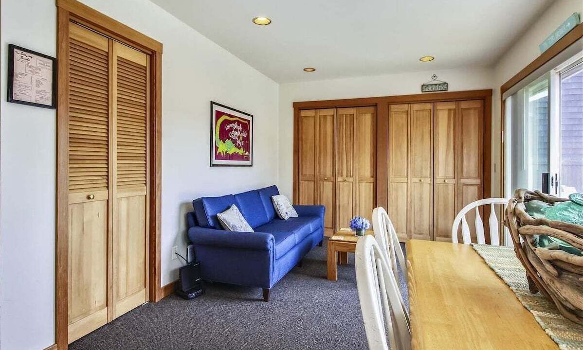 Photo of Others in Downtown Cannon Beach