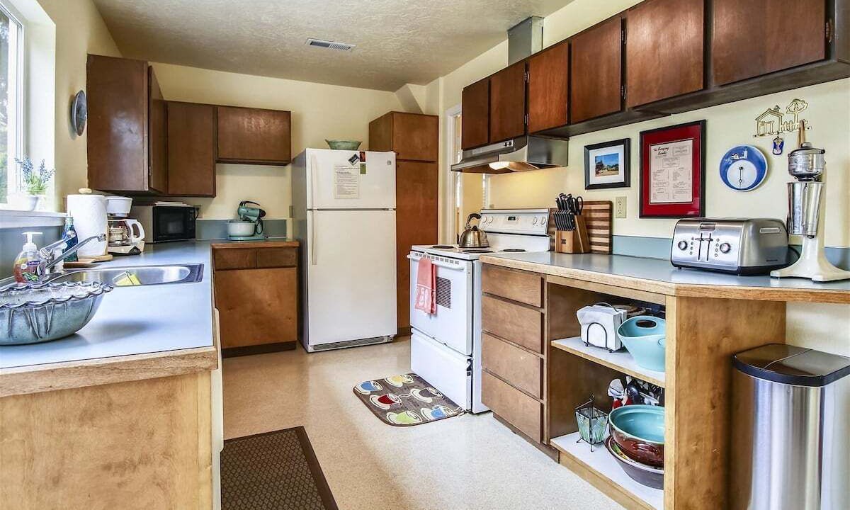 Photo of Others in Downtown Cannon Beach