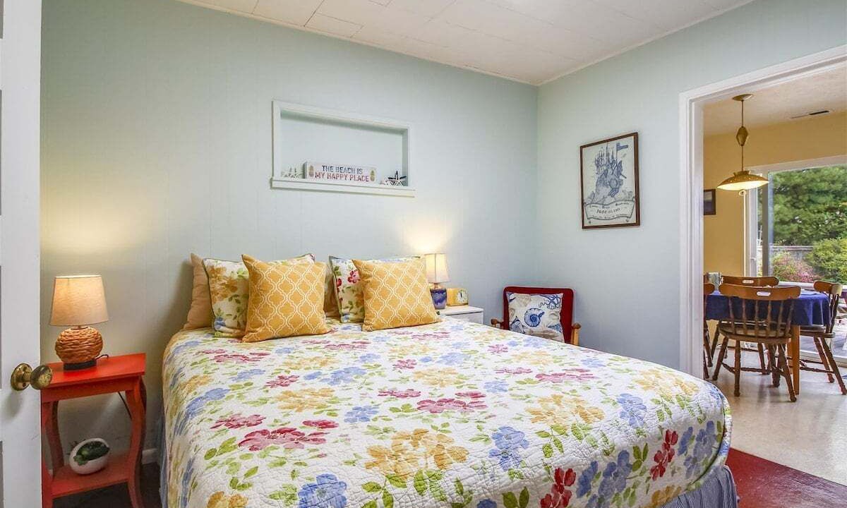 Photo of Others in Downtown Cannon Beach