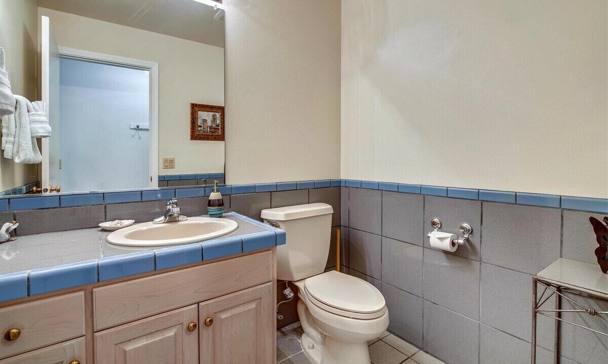 Photo of Bedroom in Cannon Beach