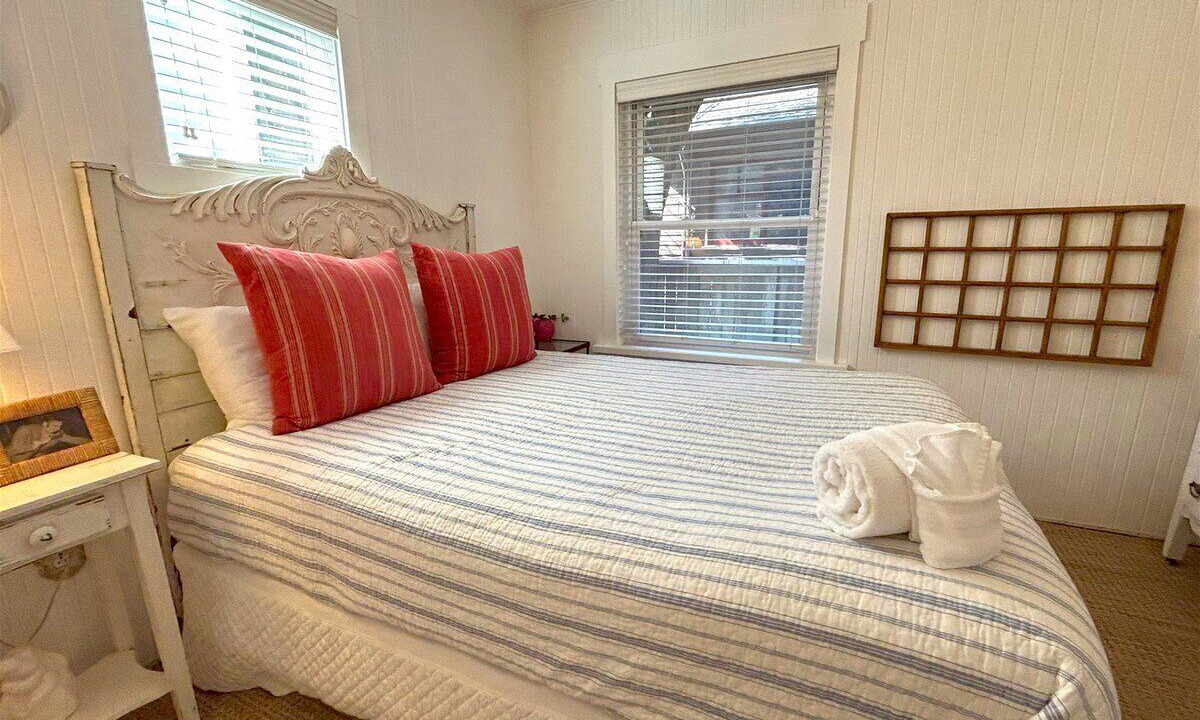 Photo of Others in Downtown Cannon Beach