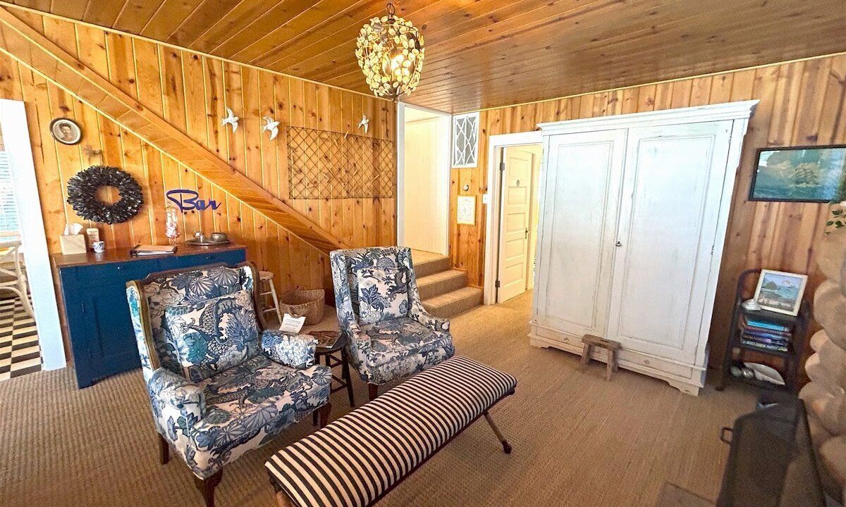 Photo of Bedroom in Downtown Cannon Beach