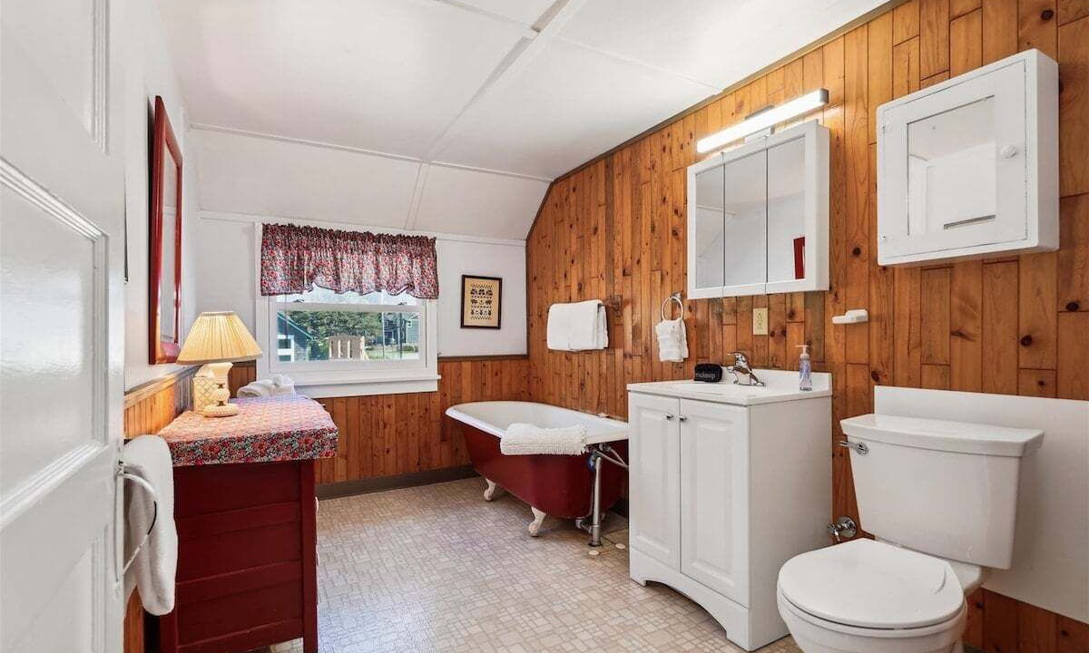 Photo of Bathroom in Downtown Cannon Beach