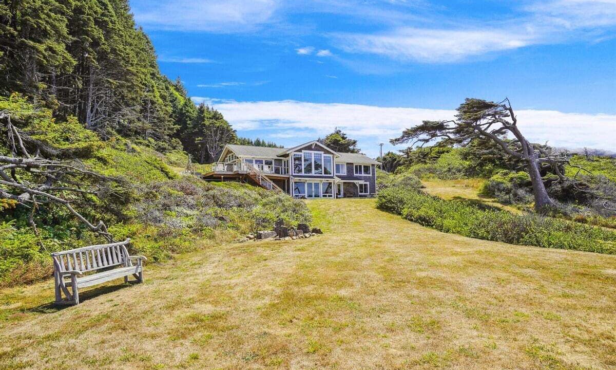 Photo of Others in Arch Cape