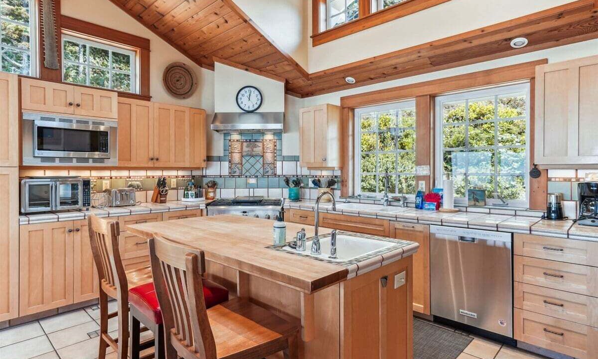 Photo of Others in Arch Cape