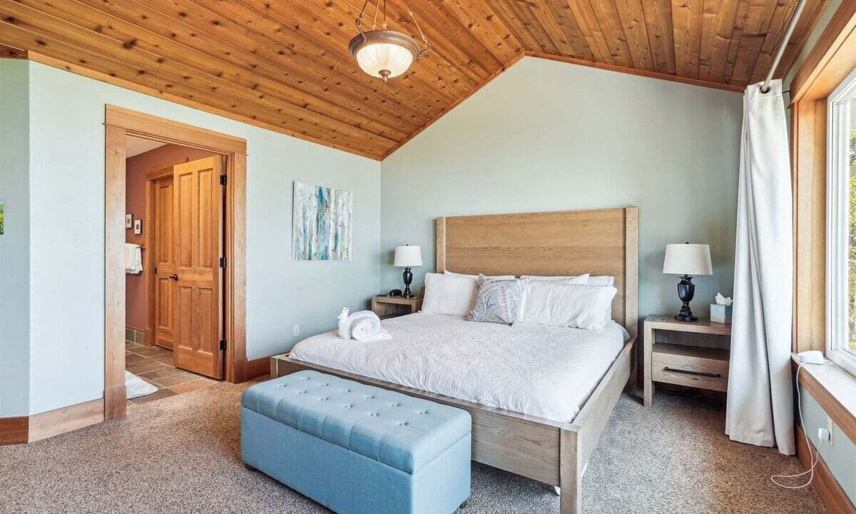 Photo of Others in Arch Cape