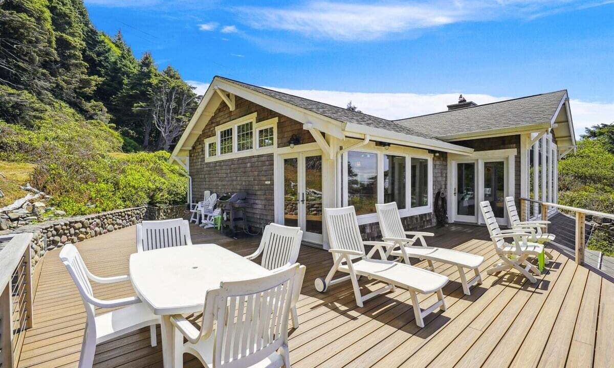 Photo of Others in Arch Cape