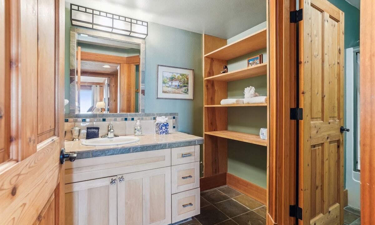 Photo of Bathroom in Arch Cape