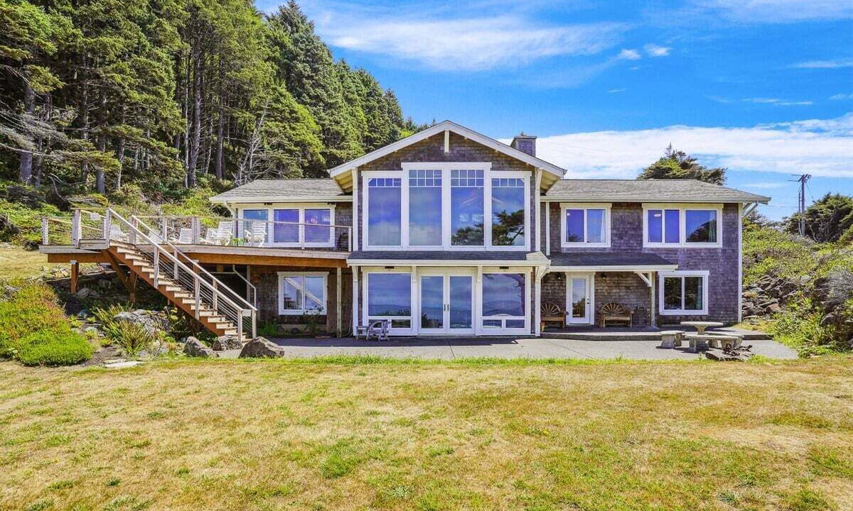 Photo of Others in Arch Cape