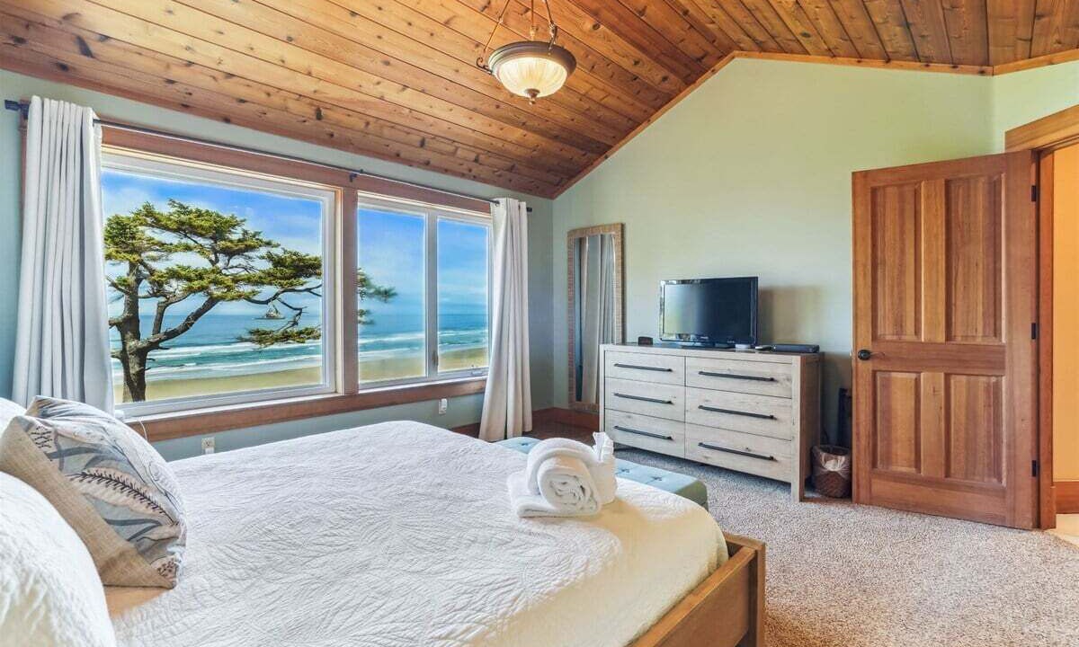 Photo of Others in Arch Cape