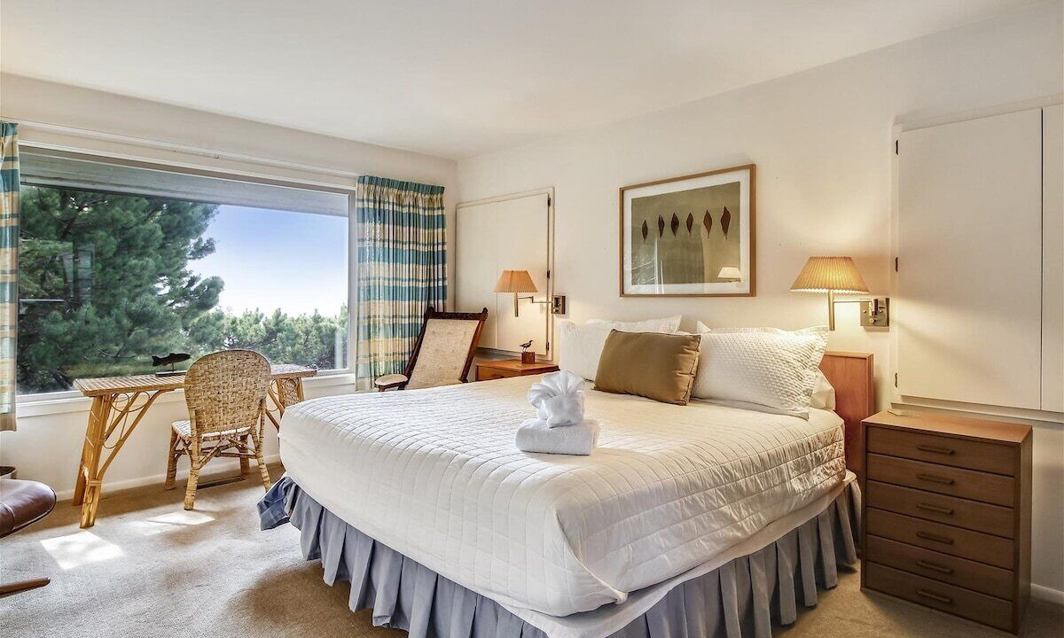 Photo of Others in Cannon Beach