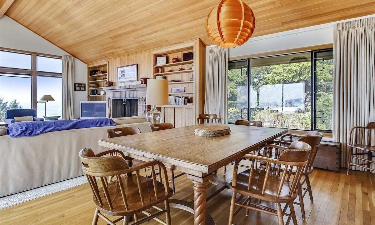 Photo of Others in Cannon Beach