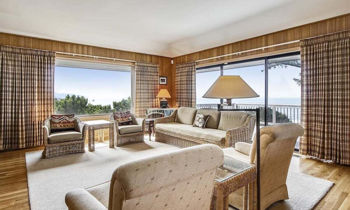 Photo of Bedroom in Cannon Beach