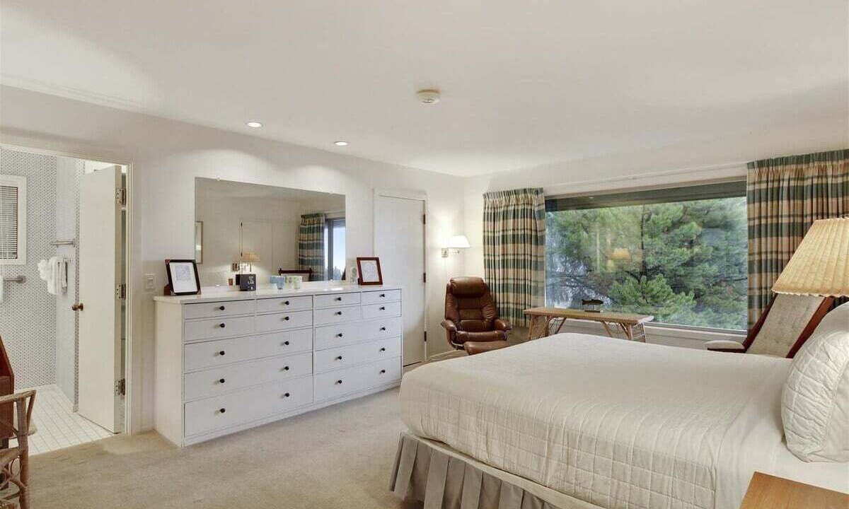 Photo of Others in Cannon Beach