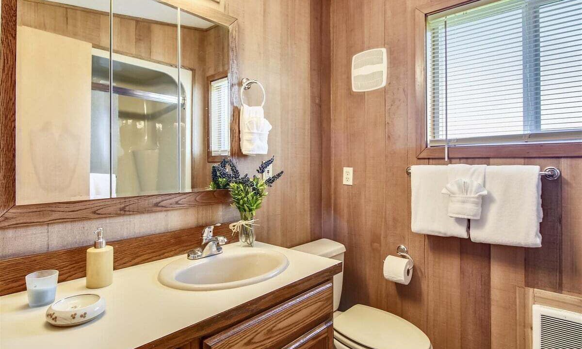 Photo of Bathroom in Arch Cape