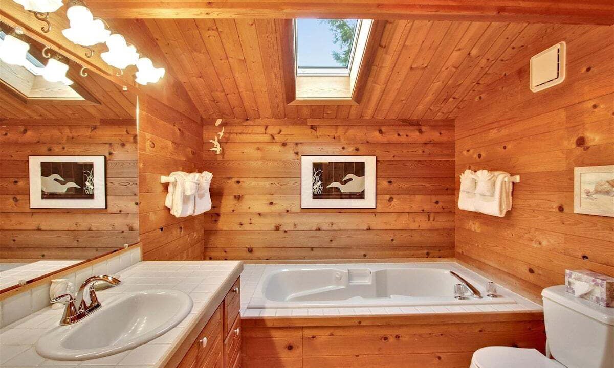 Photo of Bathroom in Tolovana Park