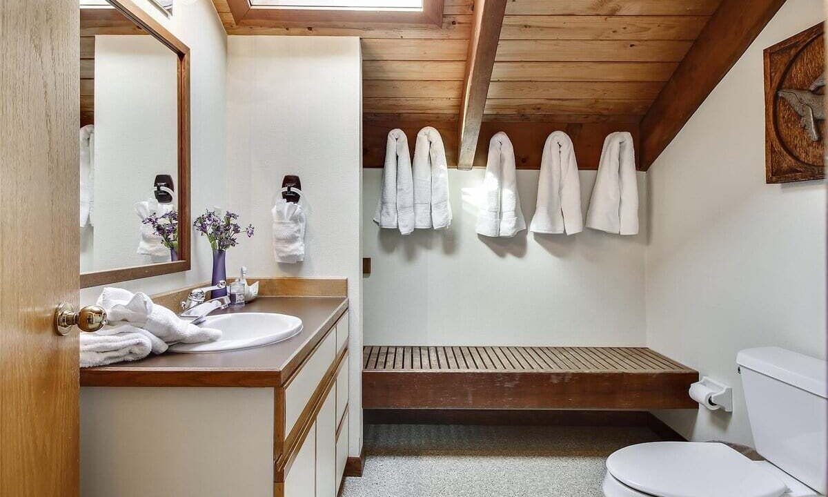 Photo of Bathroom in Tolovana Park