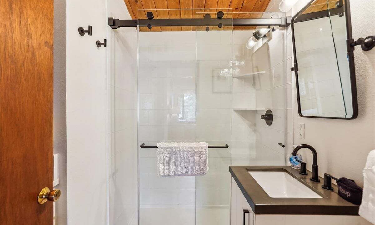 Photo of Bathroom in Arch Cape