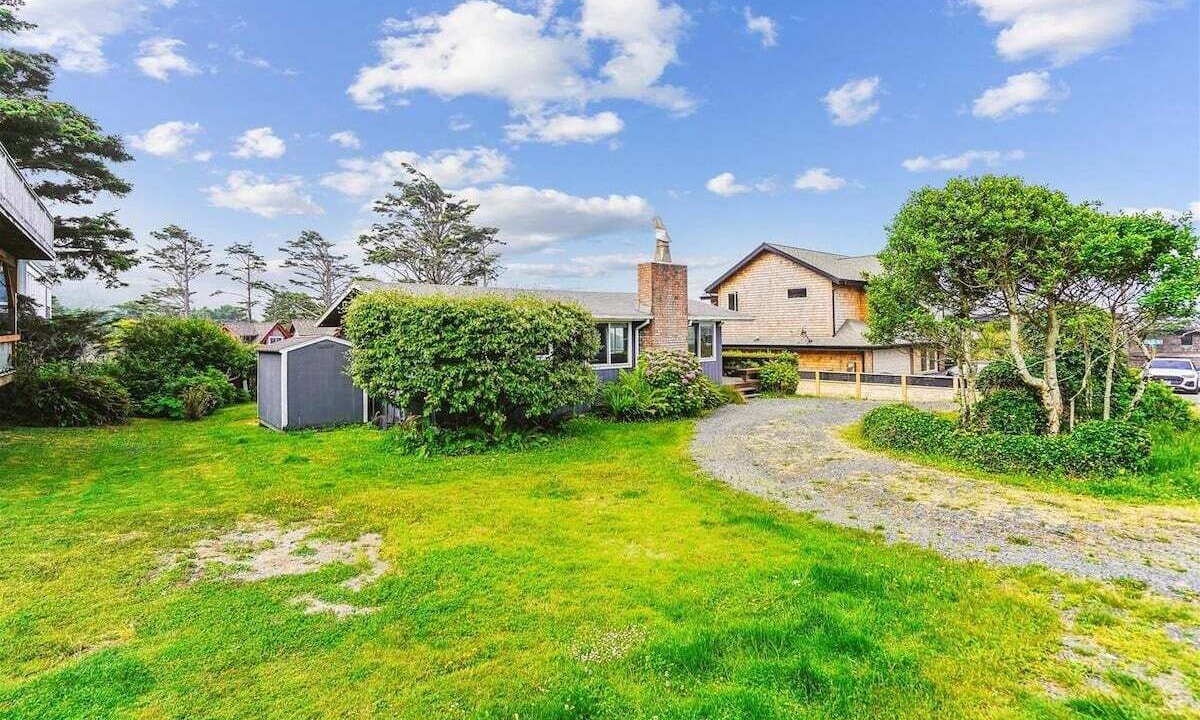 Photo of Others in Arch Cape