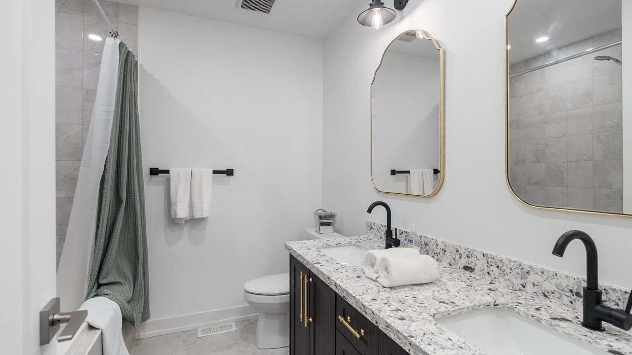 Photo of Bathroom in The Blue Mountains
