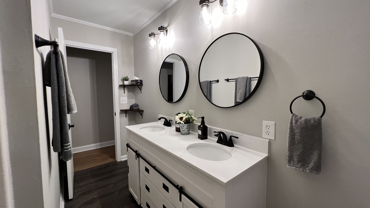 Photo of Bathroom in Apex