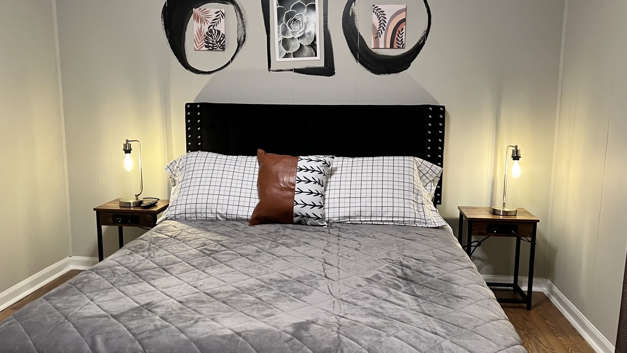 Photo of Bedroom in Apex