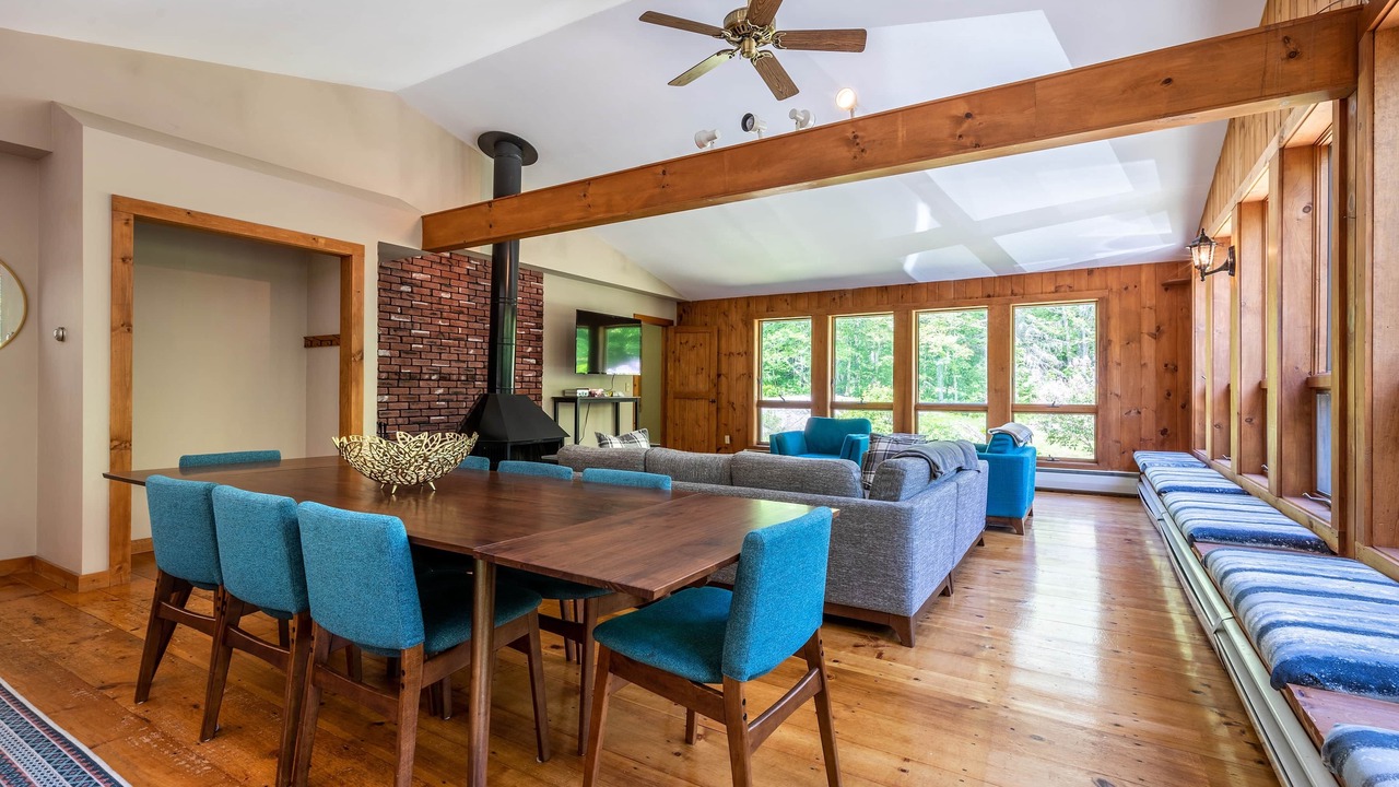 Photo of Livingroom in Stratton and Bromley Ski Areas