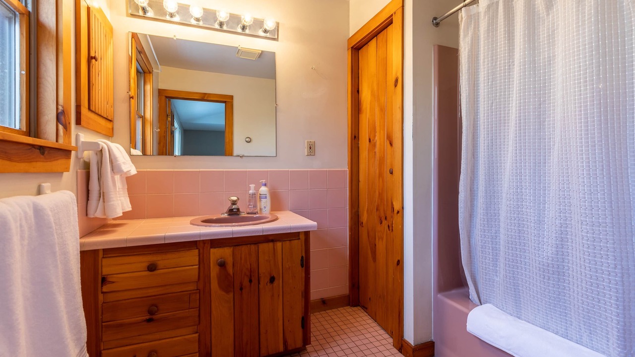 Photo of Bathroom in Stratton and Bromley Ski Areas