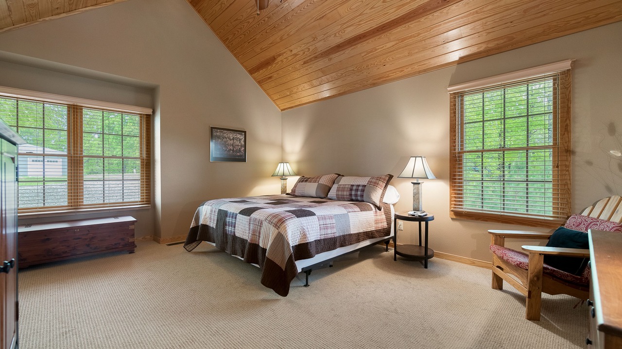 Photo of Bedroom in Eureka Springs
