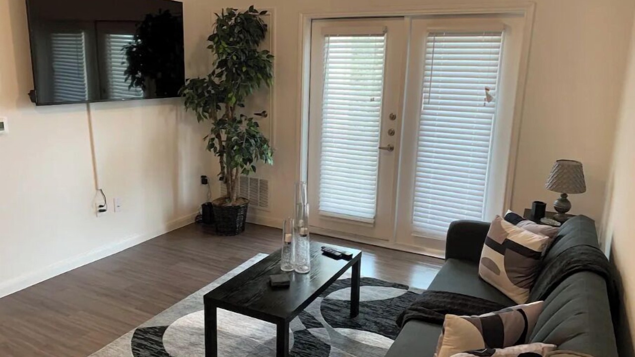 Photo of Livingroom in Dreamhill Estates