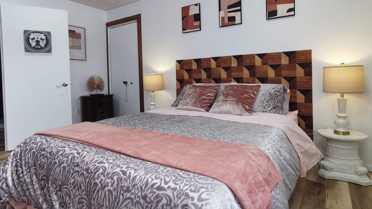 Photo of Bedroom in Saint-Etienne-de-Lauzon