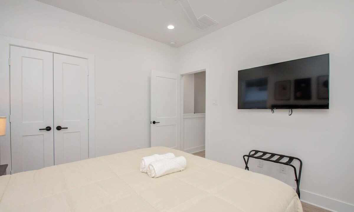 Photo of Bedroom in Northside