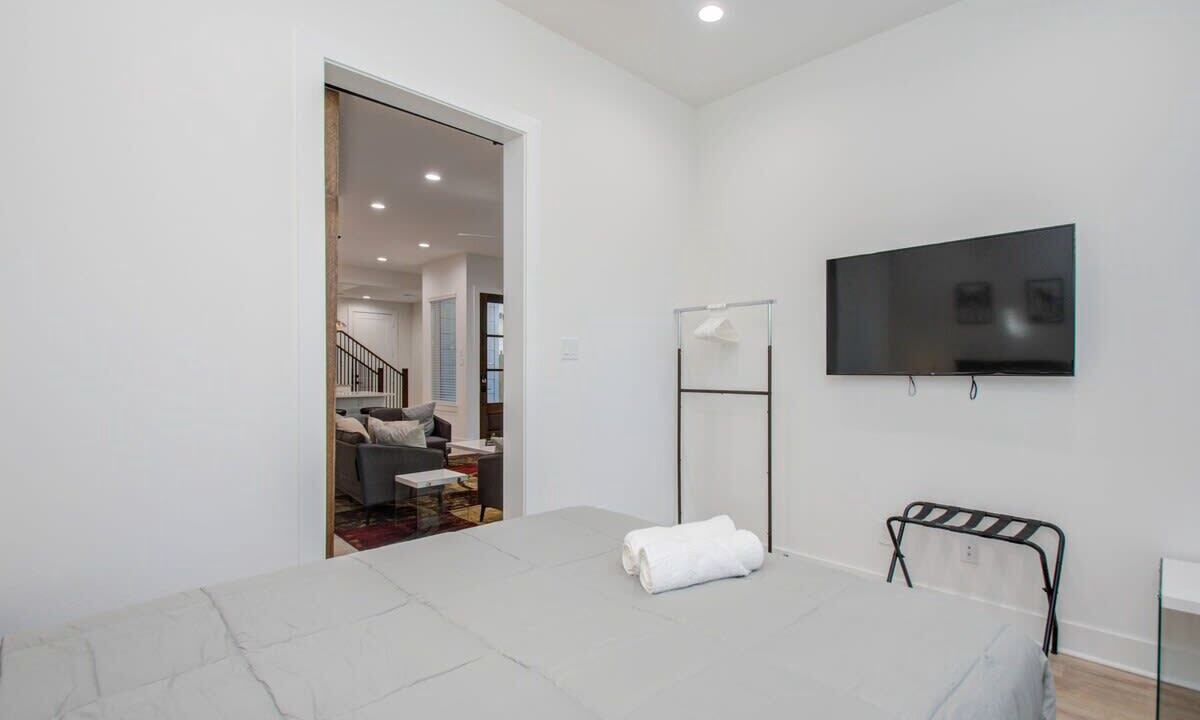 Photo of Bedroom in Northside