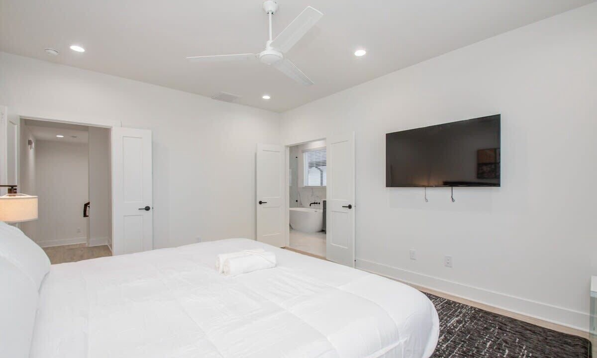 Photo of Bedroom in Northside