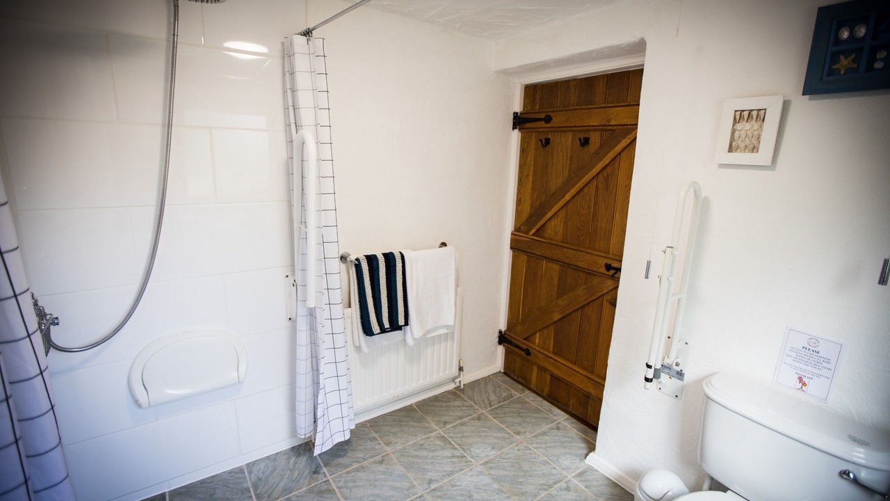 Photo of Bathroom in Kingswear