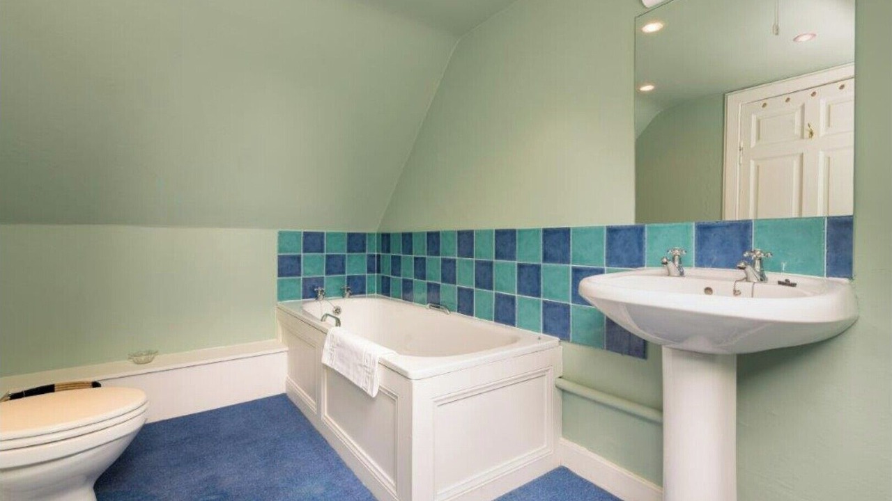 Photo of Bathroom in Ormiston