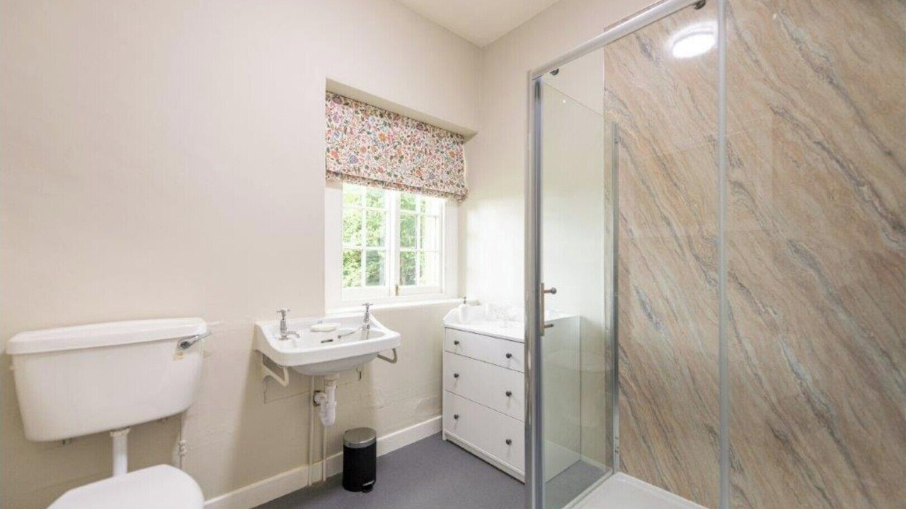 Photo of Bathroom in Ormiston