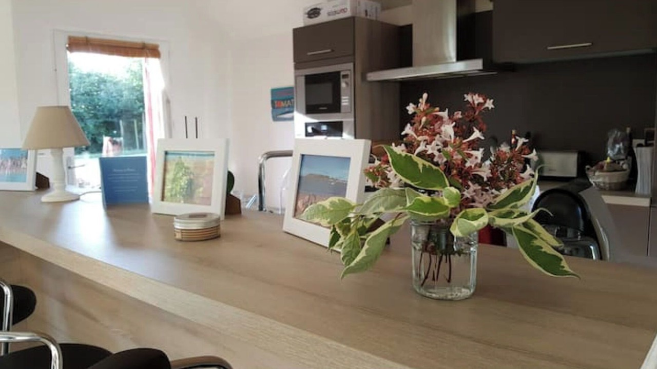 Photo of Kitchen in Saint-Meloir-des-Ondes