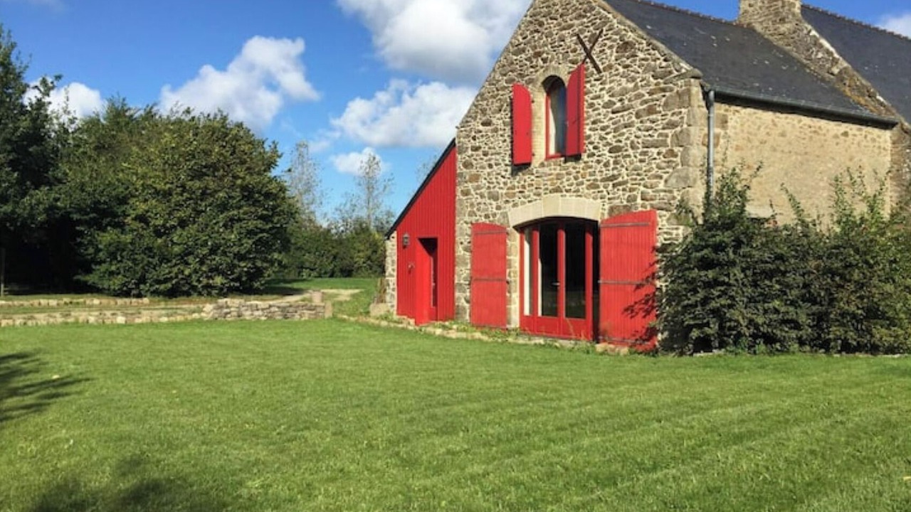 Photo of Outdoor in Saint-Meloir-des-Ondes