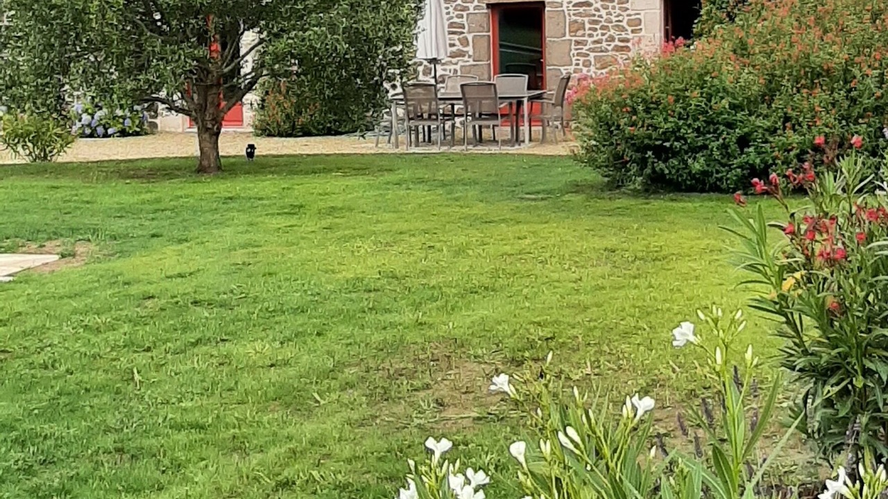 Photo of Outdoor in Saint-Meloir-des-Ondes
