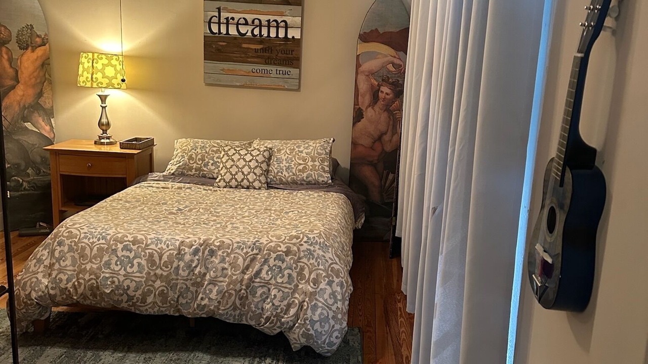 Photo of Bedroom in Tarpon Springs