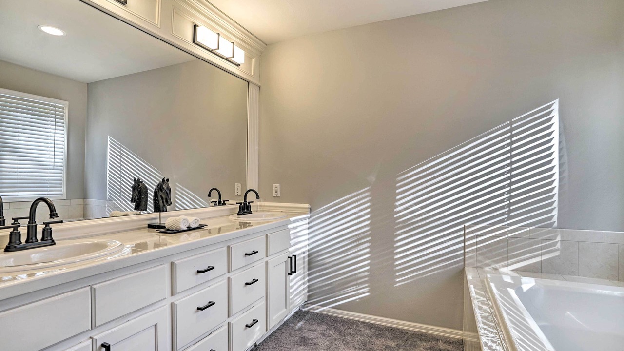 Photo of Bathroom in Seattle Hill-Silver Firs