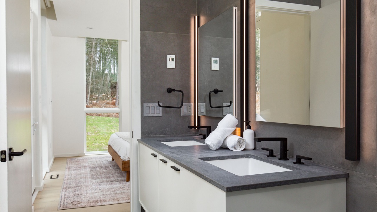 Photo of Bathroom in Jeffersonville