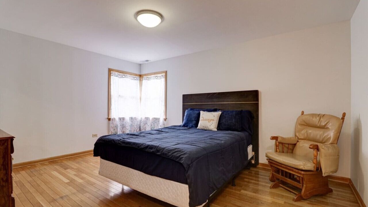 Photo of Bedroom in Des Plaines