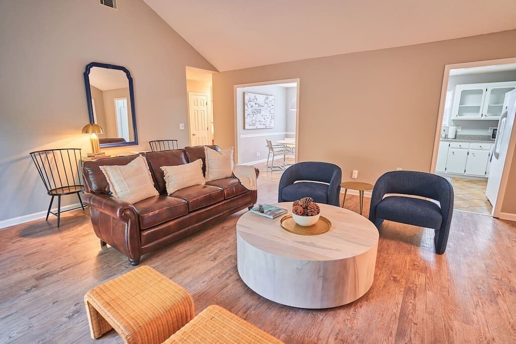 Photo of Livingroom in Peach Orchard